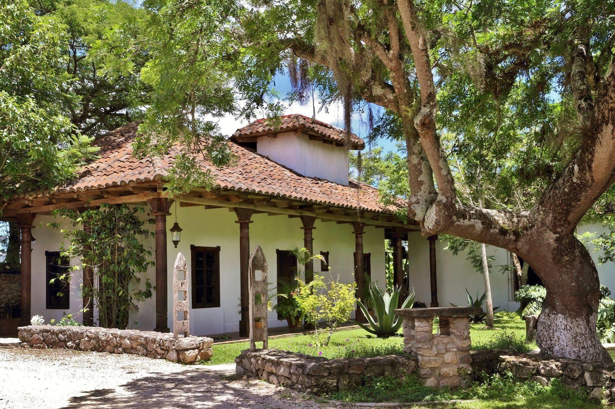 Parador-Museo Santa Maria La Trinitaria Εξωτερικό φωτογραφία